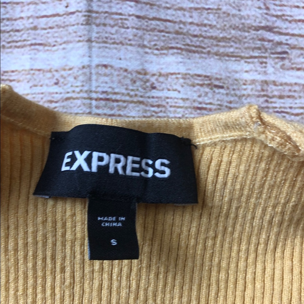 Express Yellow Ribbed Knit Top - Picture 2 of 5